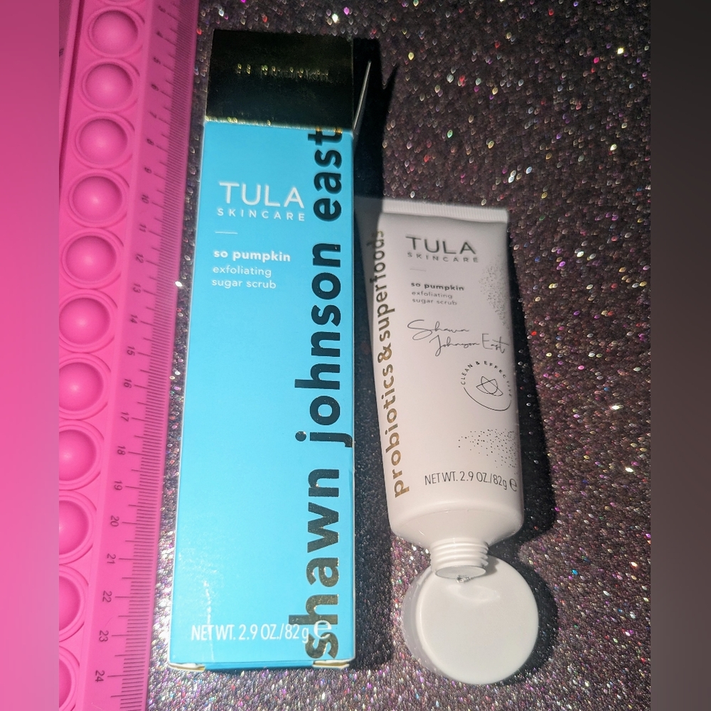 TULA x Shawn Johnson East So Pumpkin Exfoliating Sugar Scrub